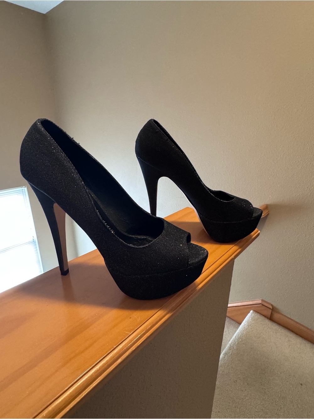 Aldo Peep-Toe Platform High Heels - Women Shoes - Black Glitter Fabric Size 10